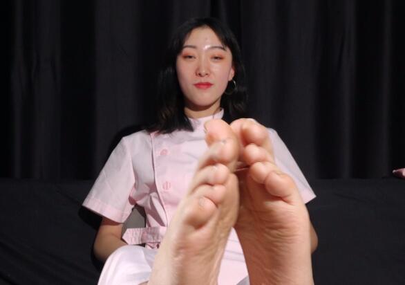 亚洲精品久久嫩草网站秘色
